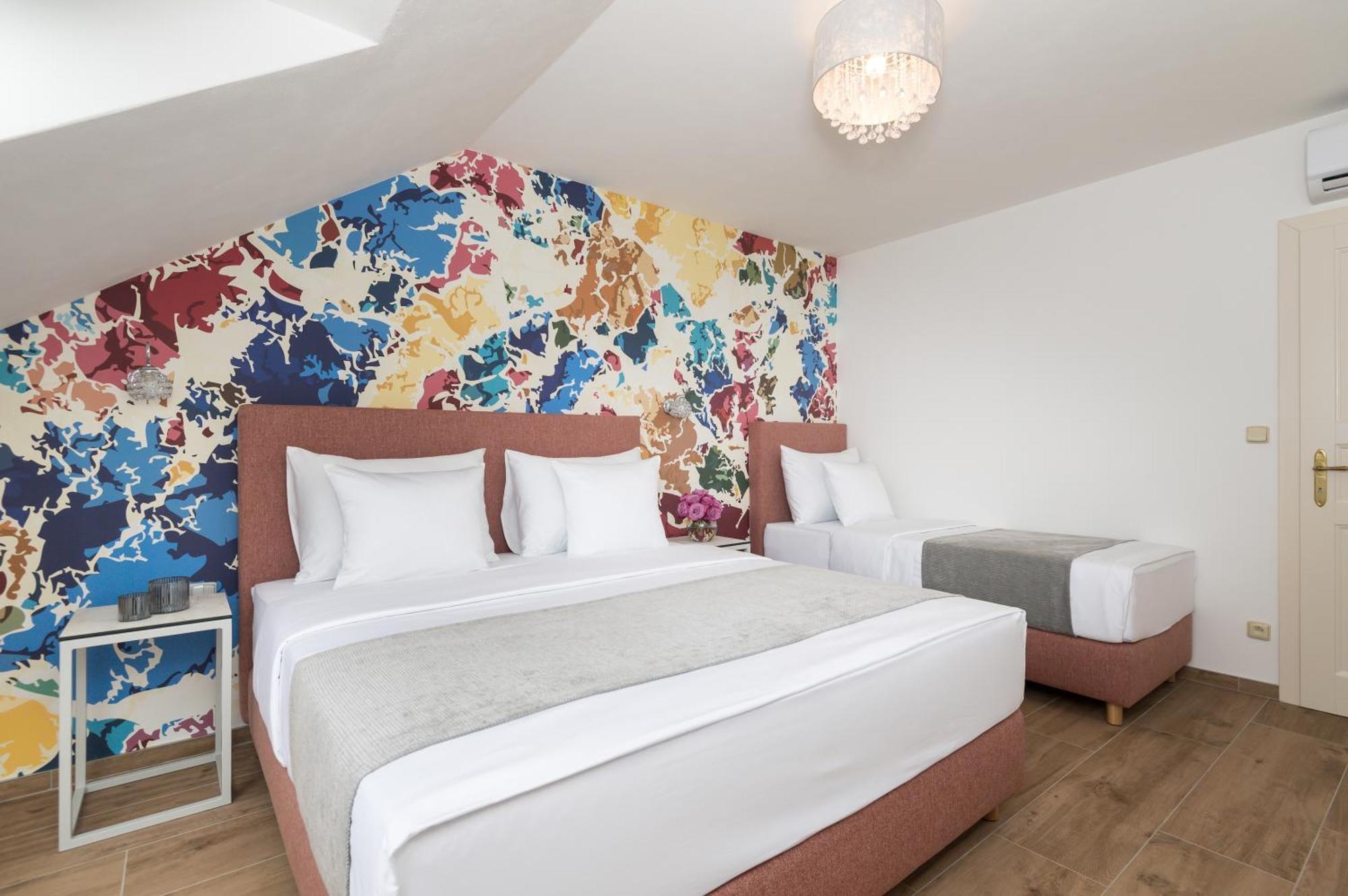 Aparthotel Eight Secrets Boutique 4*
