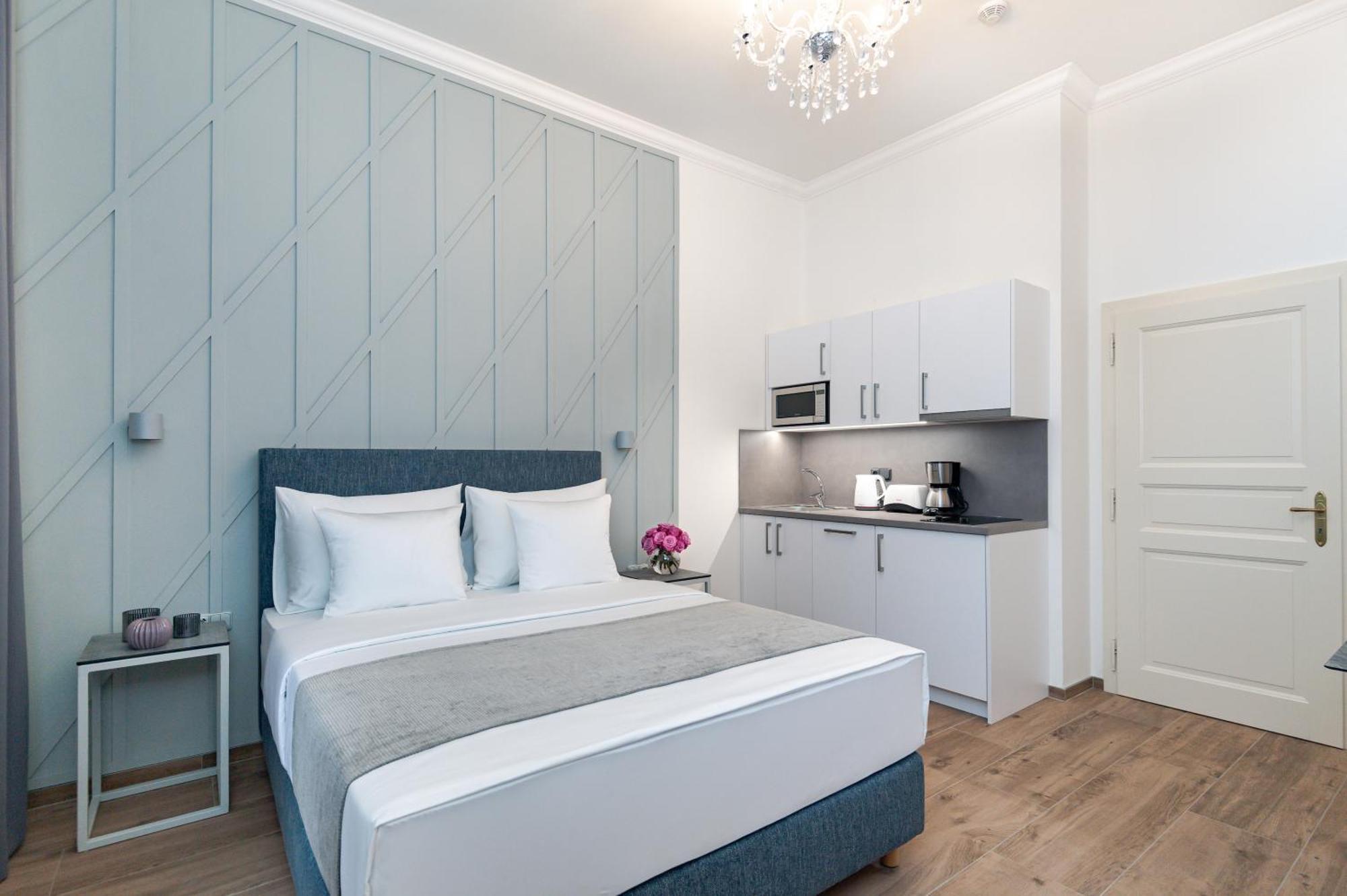 Eight Secrets Boutique Aparthotel 4*
